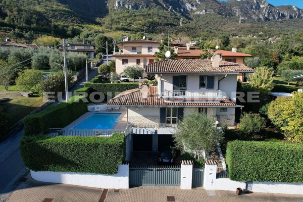 casa indipendente in vendita a Botticino in zona Botticino Sera