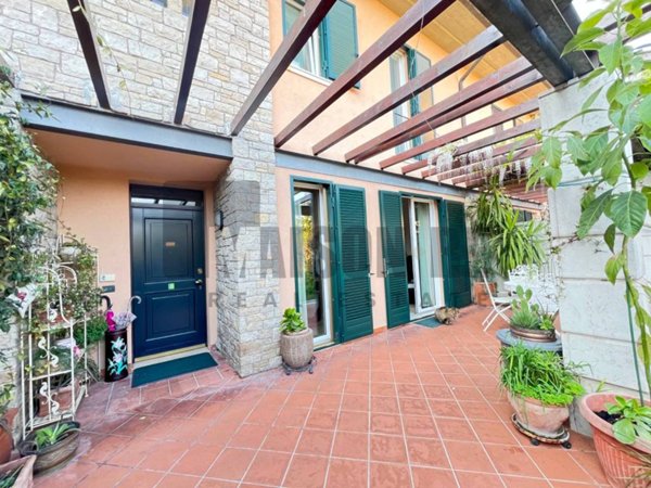 casa indipendente in vendita a Botticino
