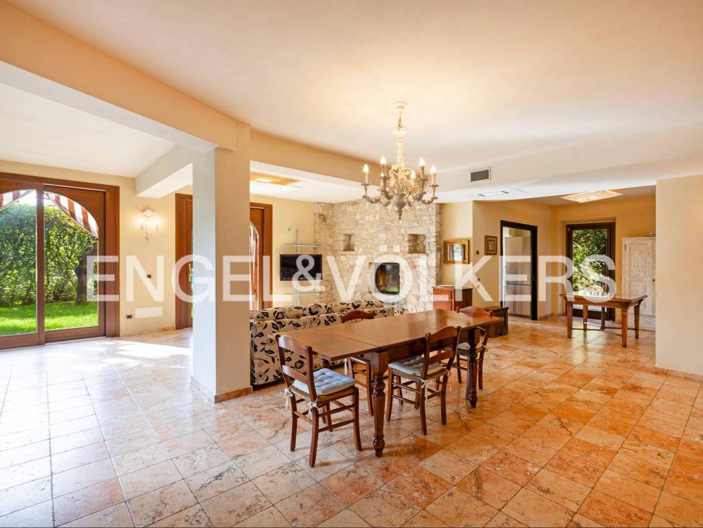 casa indipendente in vendita a Botticino