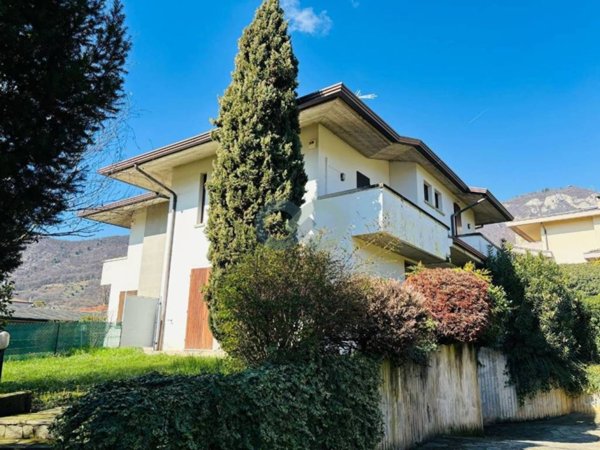 casa indipendente in vendita a Botticino