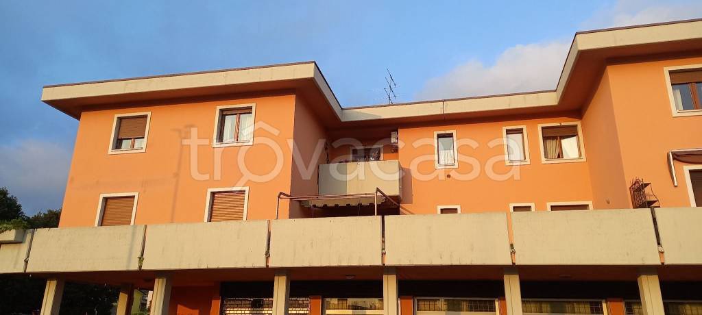 appartamento in vendita a Botticino in zona Botticino Sera