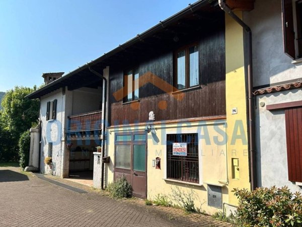 casa indipendente in vendita a Botticino in zona Botticino Mattina