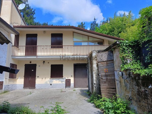 casa indipendente in vendita a Botticino