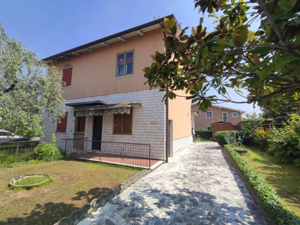 casa indipendente in vendita a Botticino in zona Botticino Sera