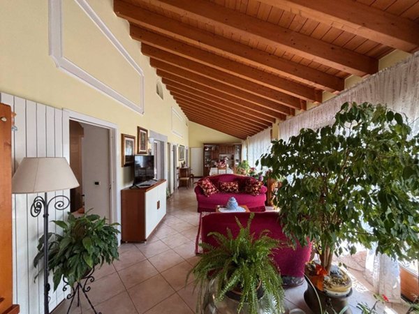 casa indipendente in vendita a Botticino