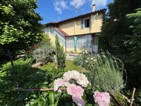 casa indipendente in vendita a Botticino in zona Botticino Sera
