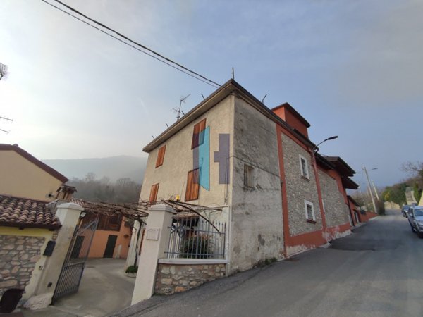 casa indipendente in vendita a Botticino