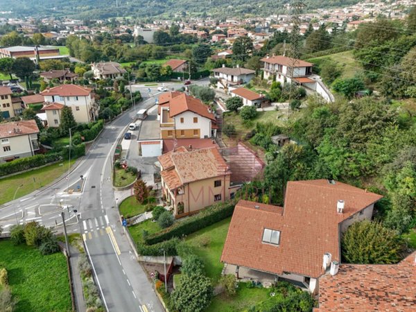 casa indipendente in vendita a Botticino in zona Botticino Sera
