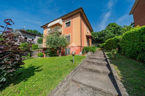 casa indipendente in vendita a Botticino in zona Botticino Sera