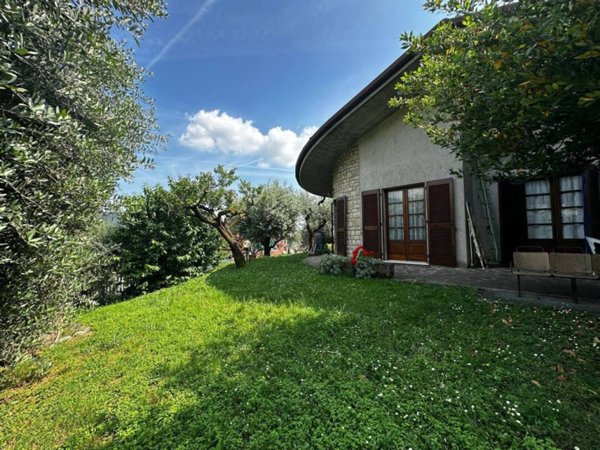 casa indipendente in vendita a Botticino
