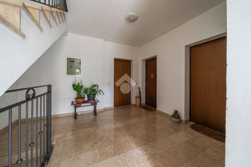 appartamento in vendita a Botticino in zona Botticino Sera