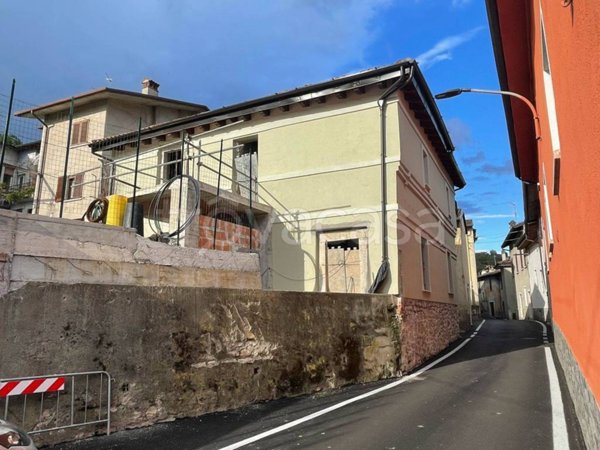 casa indipendente in vendita a Botticino in zona Botticino Mattina
