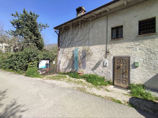 casa indipendente in vendita a Botticino