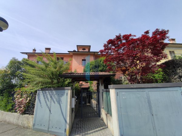 appartamento in vendita a Botticino in zona Botticino Sera