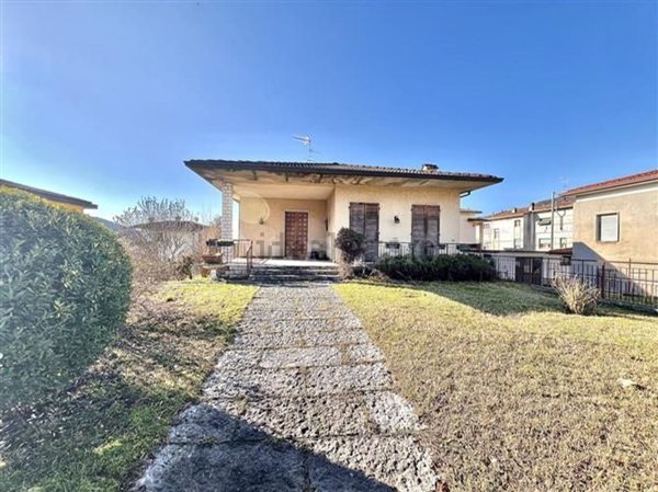 casa indipendente in vendita a Botticino