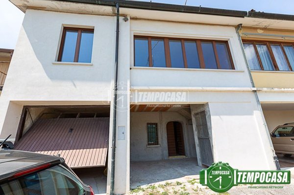 casa indipendente in vendita a Botticino