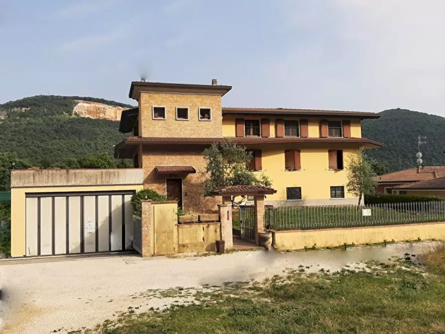 casa indipendente in vendita a Botticino