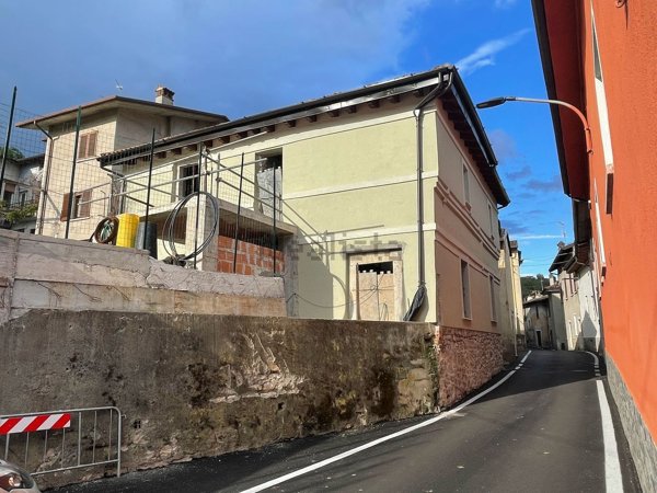 casa indipendente in vendita a Botticino in zona Botticino Mattina