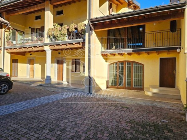 casa indipendente in vendita a Botticino