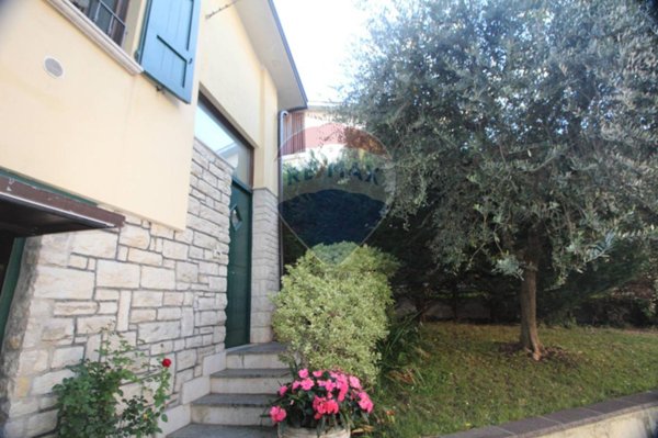 casa indipendente in vendita a Botticino