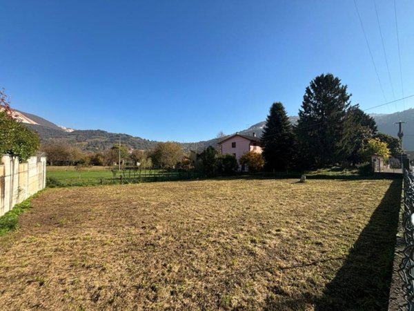 terreno edificabile in vendita a Botticino in zona Botticino Mattina