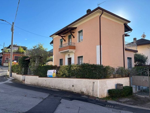 casa indipendente in vendita a Botticino in zona Botticino Mattina