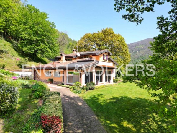 casa indipendente in vendita a Botticino