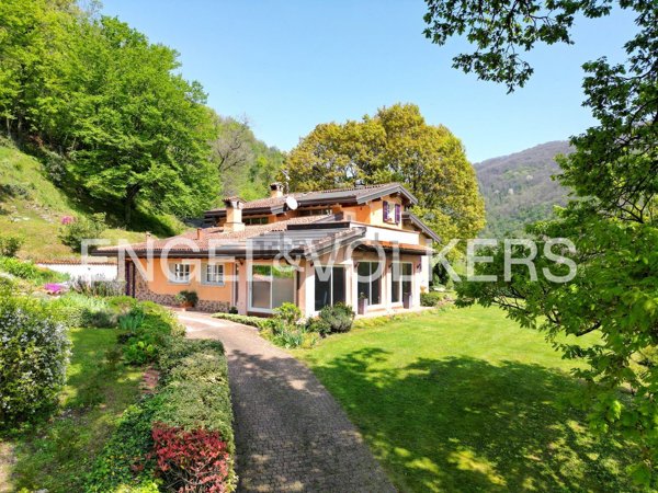 casa indipendente in vendita a Botticino