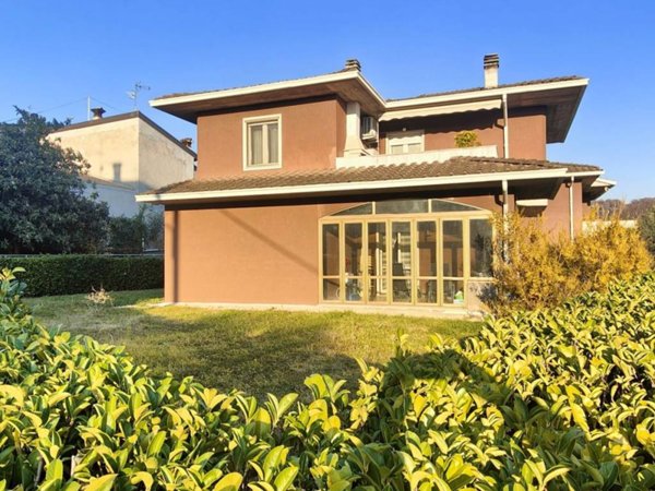 appartamento in vendita a Botticino in zona Botticino Sera