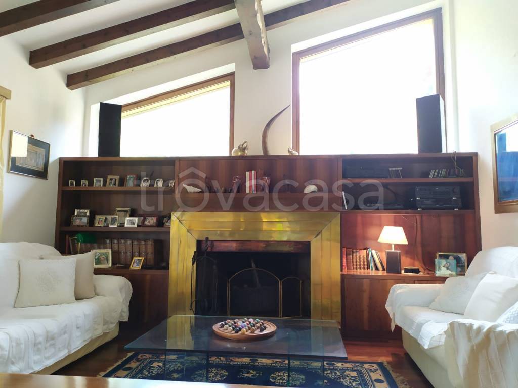 casa indipendente in vendita a Botticino in zona Botticino Sera