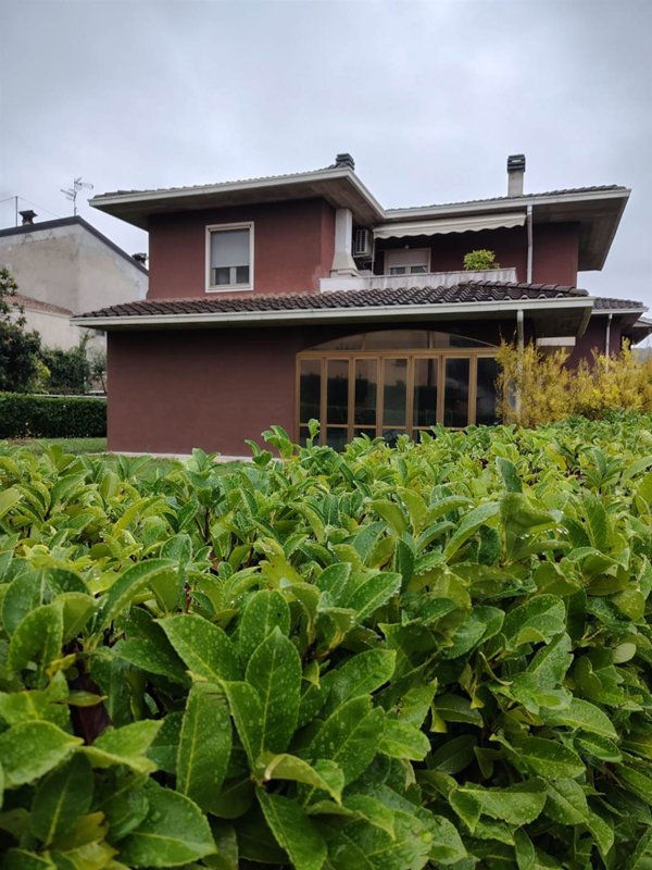 appartamento in vendita a Botticino in zona Botticino Sera