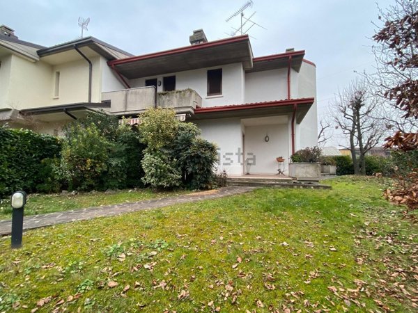 casa indipendente in vendita a Botticino in zona Botticino Sera