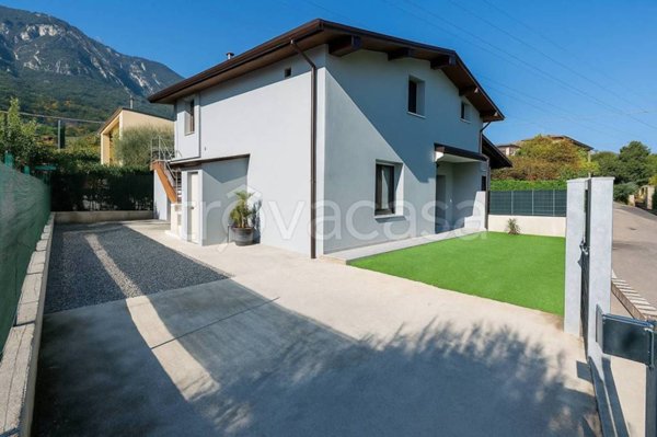 casa indipendente in vendita a Botticino