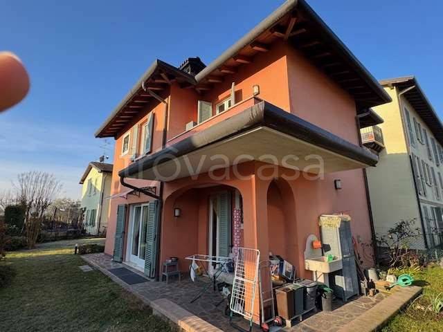 casa indipendente in vendita a Botticino in zona Botticino Mattina