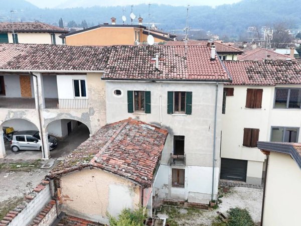 casa indipendente in vendita a Botticino