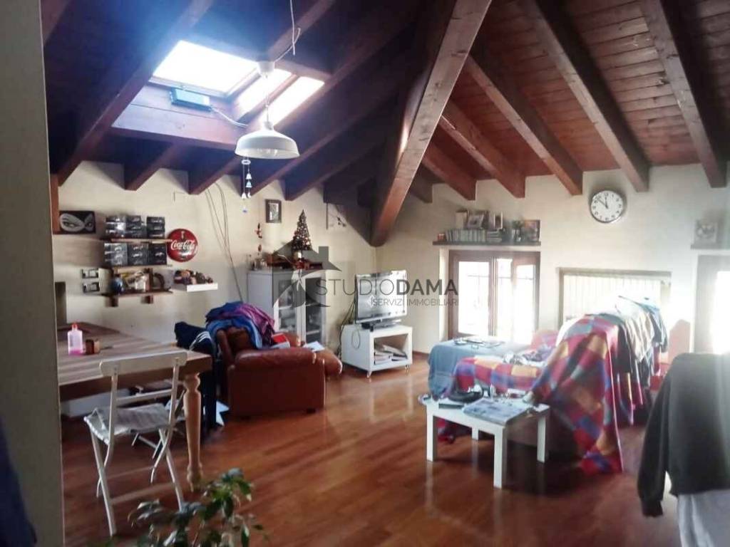 appartamento in vendita a Botticino in zona Botticino Mattina