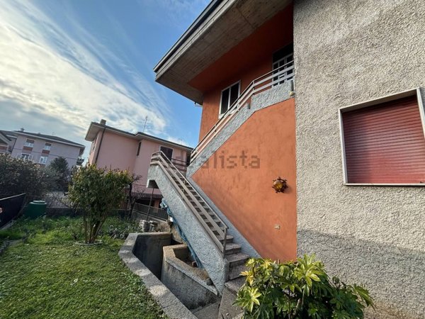 appartamento in vendita a Botticino in zona Botticino Sera