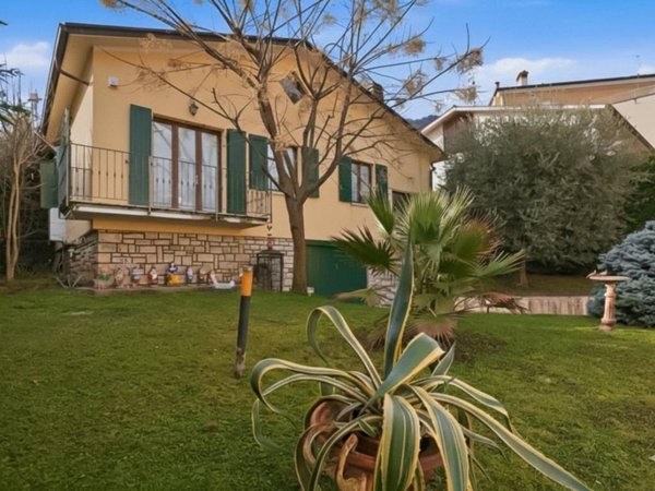 casa indipendente in vendita a Botticino