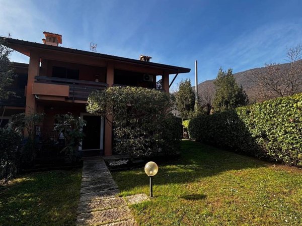 casa indipendente in vendita a Botticino