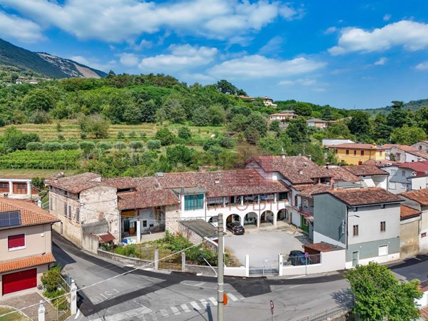 casa indipendente in vendita a Botticino in zona Botticino Mattina