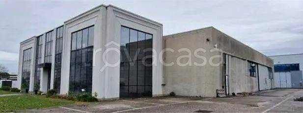 locale commerciale in vendita a Botticino