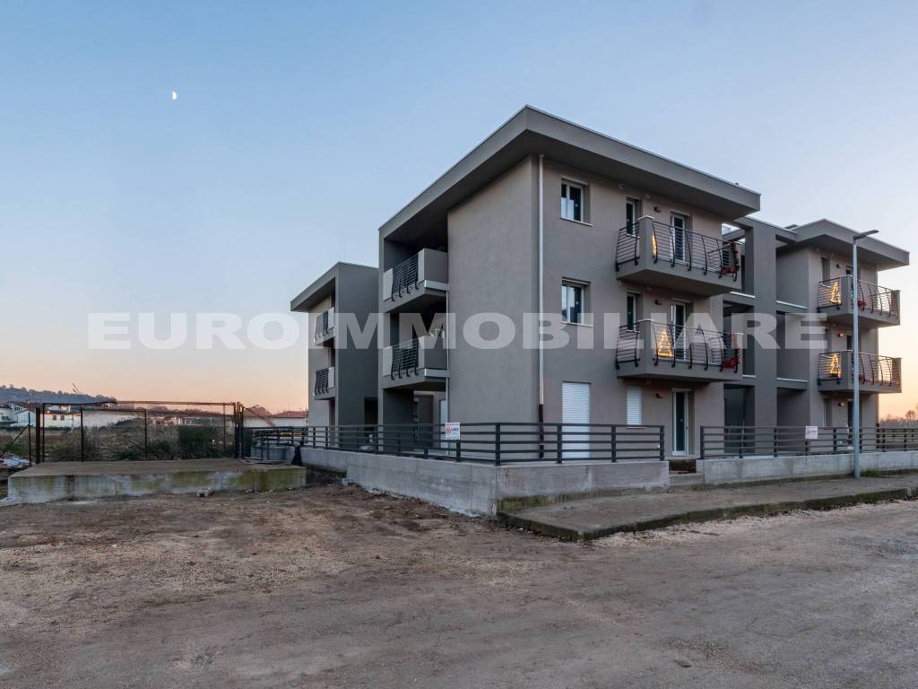 appartamento in vendita a Botticino in zona Botticino Sera