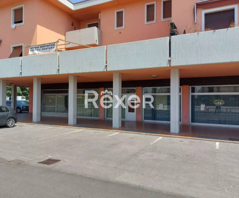 ufficio in vendita a Botticino in zona Botticino Sera