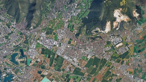 locale di sgombero in vendita a Botticino