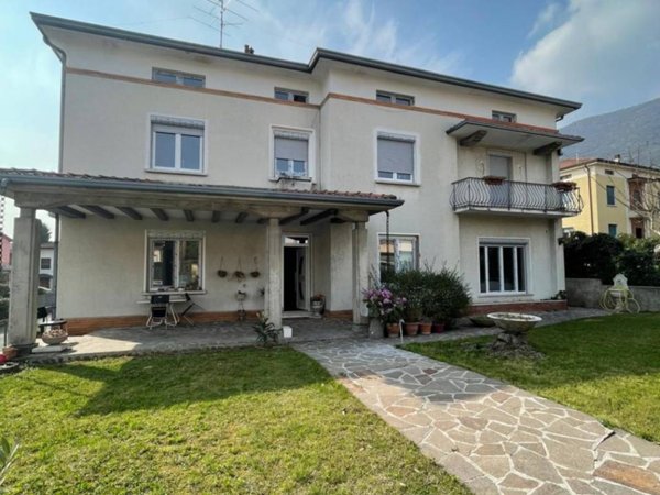 casa indipendente in vendita a Botticino in zona Botticino Sera