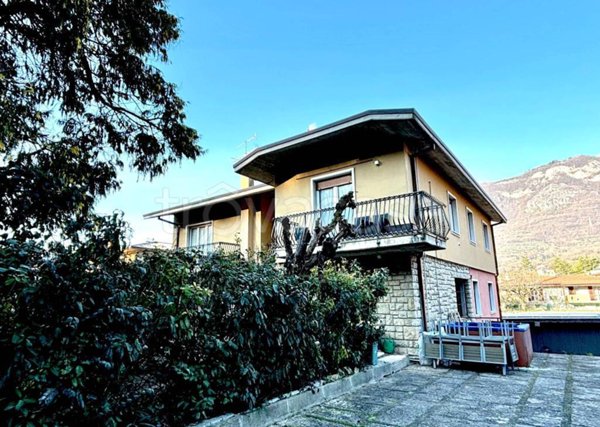 casa indipendente in vendita a Botticino