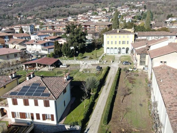 casa indipendente in vendita a Botticino in zona Botticino Sera