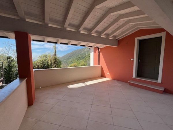 appartamento in vendita a Botticino in zona Botticino Sera