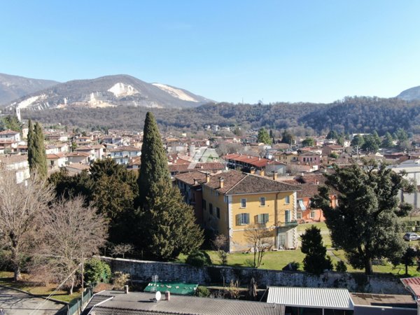 casa indipendente in vendita a Botticino in zona Botticino Sera