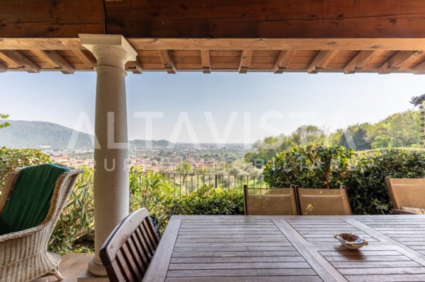 casa indipendente in vendita a Botticino in zona Botticino Sera